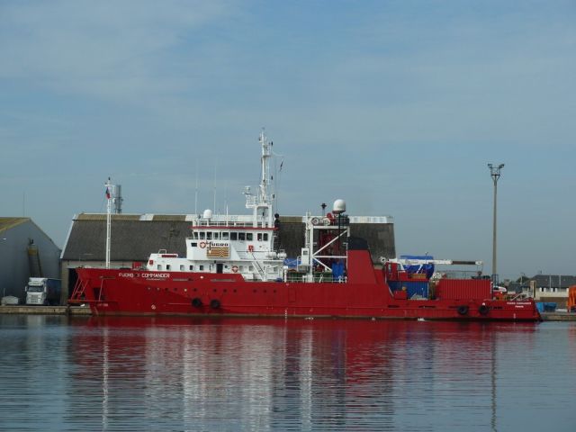 Fugro commander - quai des darses - 27 septembre 2011.JPG